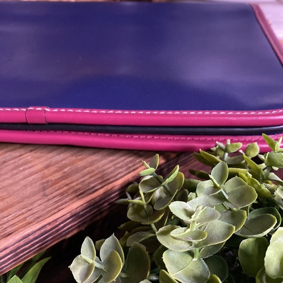 Marc Jacobs Leather Madison Large Shoulder Bag in Midnight Blue with Strap - Picture 7 of 16